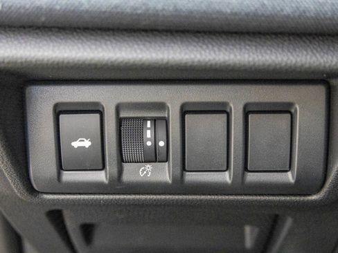 Used 2025 Subaru Legacy Premium AWD/4WD image 32