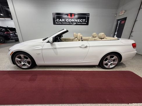 Used 2010 BMW 328i Convertible RWD image 17
