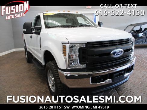 Used 2018 Ford F350 XL AWD/4WD image 1