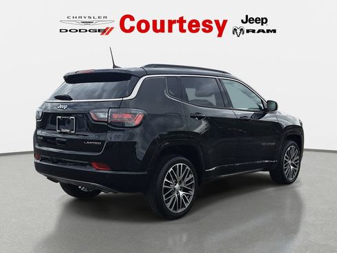 Certified 2023 Jeep Compass Limited w/ Elite Group AWD/4WD image 4