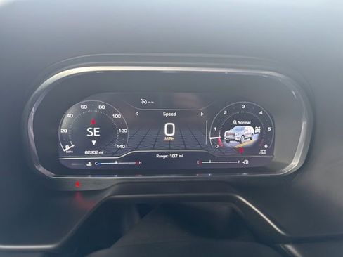 Used 2023 GMC Yukon SLT w/ SLT Premium Package image 21