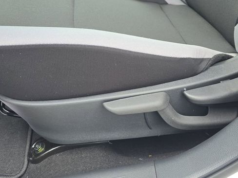 New 2025 Nissan Versa S w/ Trunk Package FWD image 22