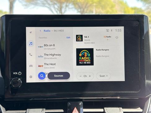 Used 2026 Toyota Corolla SE image 32