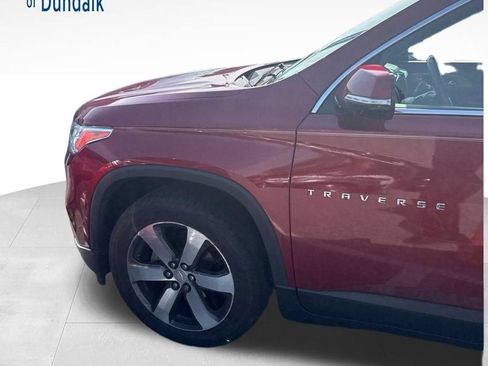 Used 2019 Chevrolet Traverse LT w/ LT Premium Package AWD/4WD image 12