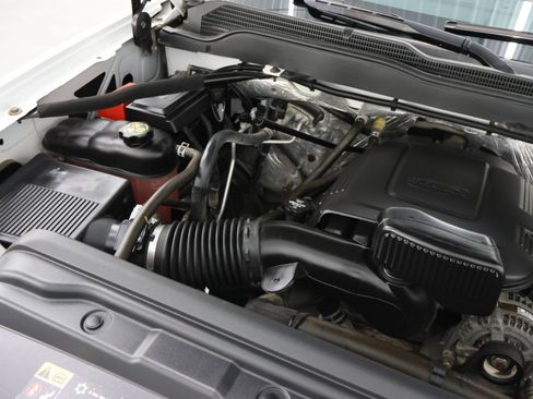 Used 2015 Chevrolet Silverado 2500 LT AWD/4WD image 17