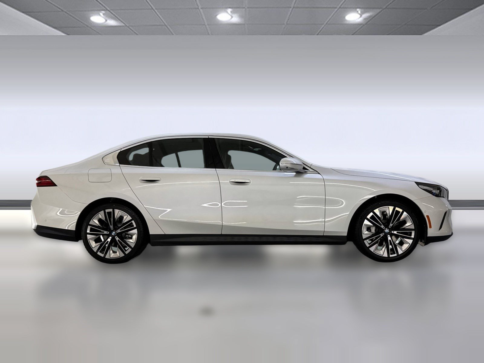 Used 2026 BMW 530i w/ Premium Package RWD image 8