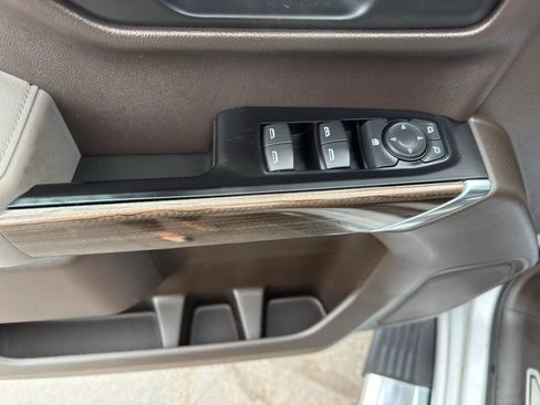 Used 2019 Chevrolet Silverado 1500 LT w/ Texas Edition AWD/4WD image 24