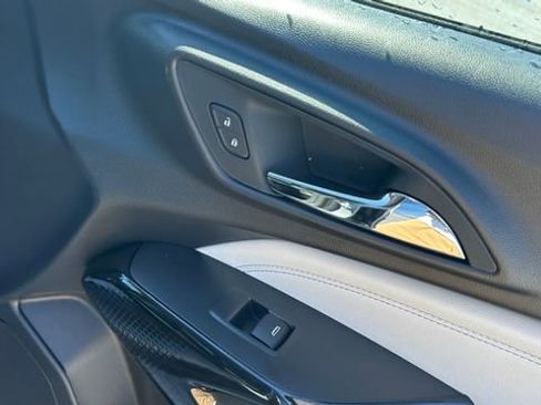 New 2026 Chevrolet Trax LT w/ Sunroof Package image 43