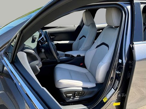 Used 2025 Lexus UX 300h FWD w/ Accessory Package (Z1) image 7