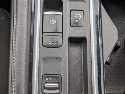 Used 2022 Nissan Pathfinder SL FWD image 26