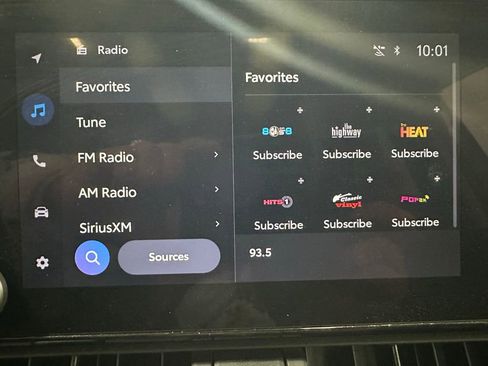 Used 2025 Toyota RAV4 XLE w/ Convenience Package image 26