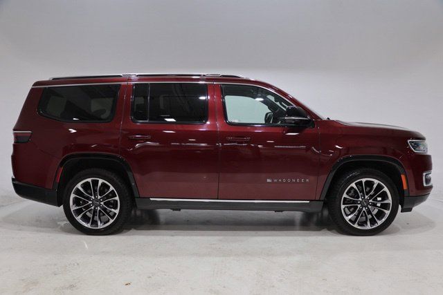 Used 2024 Jeep Wagoneer Series III w/ Premium Group I AWD/4WD image 8