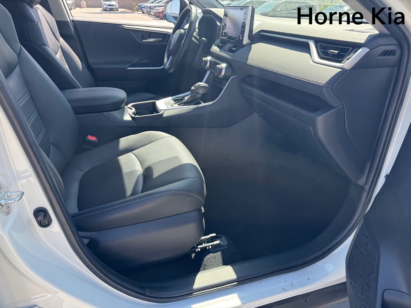 Used 2021 Toyota RAV4 Limited AWD/4WD image 27