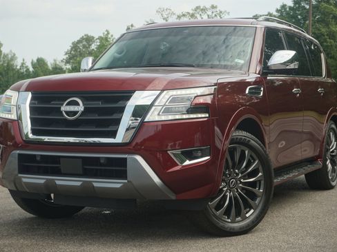 Used 2024 Nissan Armada Platinum w/ Cargo Package image 4