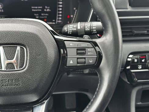 Certified 2024 Honda Pilot Elite image 11