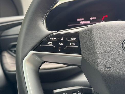 Used 2025 Audi Q5 Premium Plus w/ Premium Plus image 16