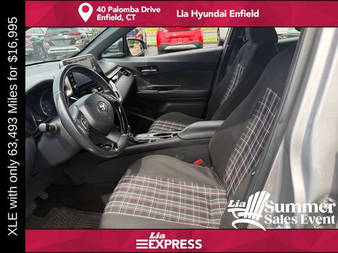 Used 2019 Toyota C-HR XLE FWD image 13