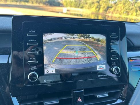 Used 2024 Toyota Camry SE image 25