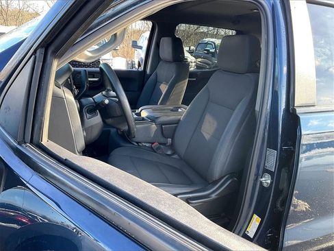 Used 2019 Chevrolet Silverado 1500 Custom w/ Custom Value Package image 9