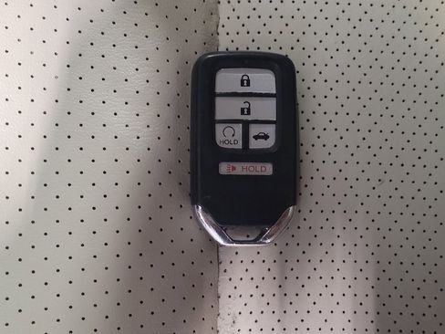 Used 2016 Honda Accord EX-L image 32