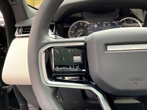 Used 2023 Land Rover Range Rover Velar R-Dynamic S image 20