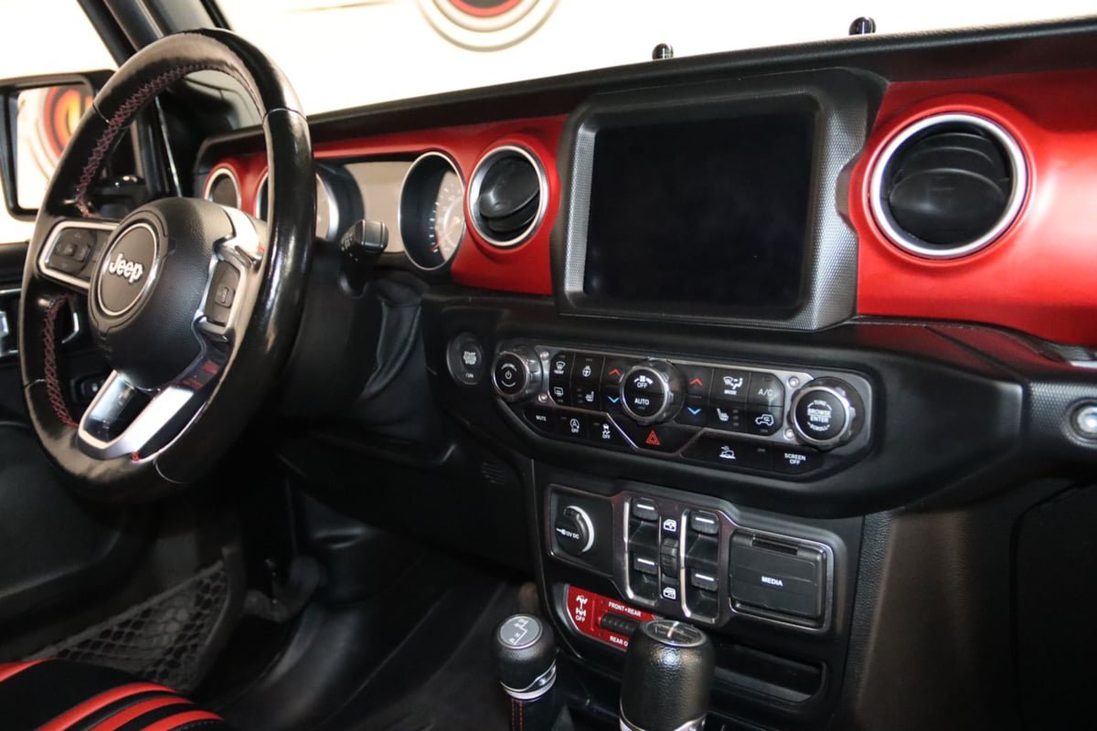 Used 2021 Jeep Gladiator Rubicon w/ Dual Top Group AWD/4WD image 81