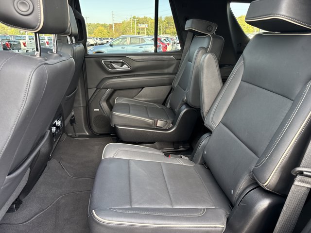 Used 2023 GMC Yukon SLT AWD/4WD image 6