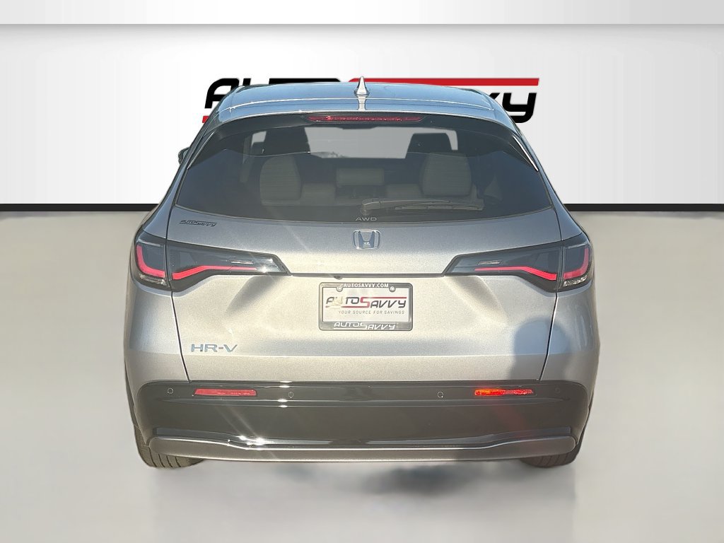 Used 2026 Honda HR-V EX-L image 6