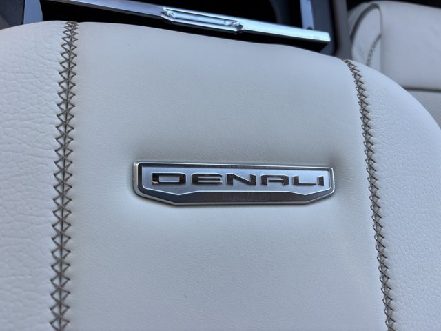 New 2026 GMC Yukon Denali w/ Denali Reserve Package AWD/4WD image 47