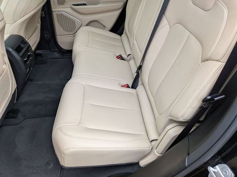 Certified 2022 Jeep Grand Cherokee Limited AWD/4WD image 26