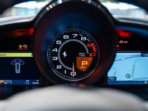 Certified 2014 Ferrari 458 Spider RWD image 29