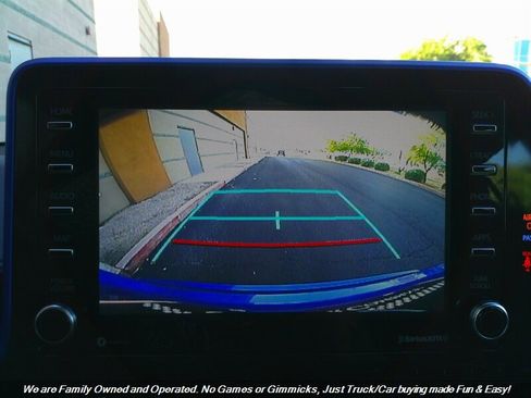 Used 2020 Toyota C-HR XLE image 37