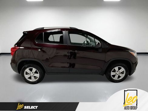 Used 2021 Chevrolet Trax LT AWD/4WD image 6