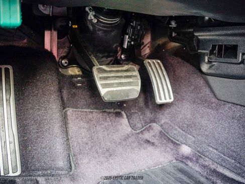 Used 2014 Nissan GT-R Premium w/ Premium Interior Package image 31