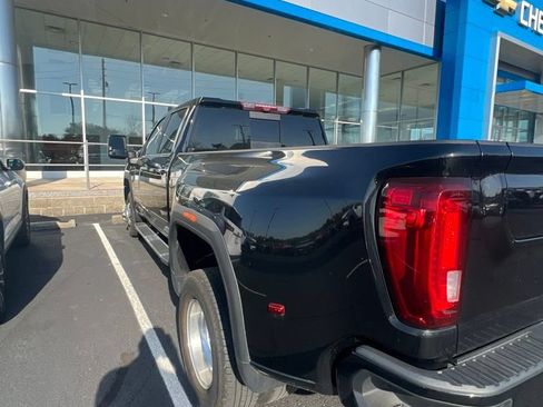 Used 2023 GMC Sierra 3500 Denali w/ Denali Ultimate Package AWD/4WD image 12