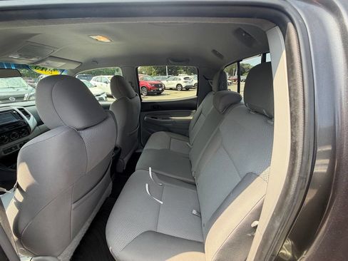 Used 2015 Toyota Tacoma 4x4 Double Cab w/ TRD Off-Road Package image 25