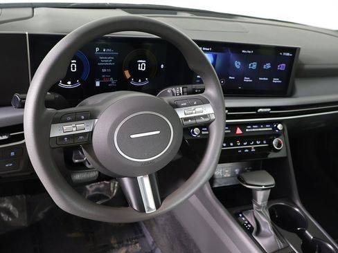 Certified 2025 Hyundai Sonata SE image 22