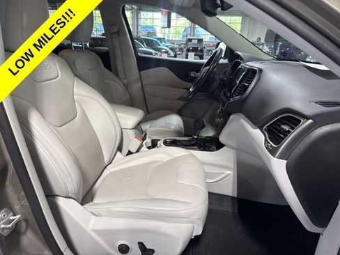 Used 2020 Jeep Cherokee Limited AWD/4WD image 41