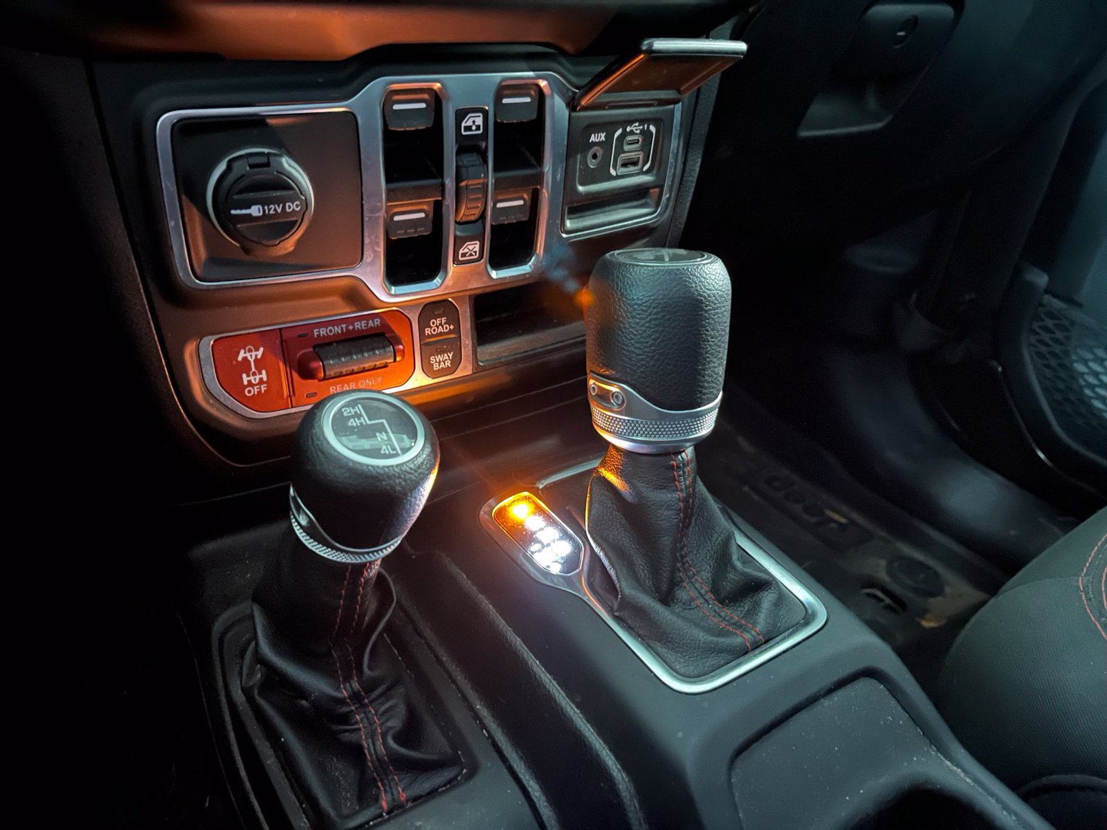 Used 2021 Jeep Wrangler Unlimited Rubicon AWD/4WD image 26