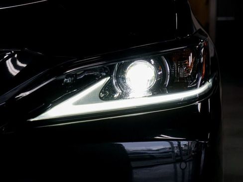 Used 2021 Lexus ES 250 w/ Premium Package image 78