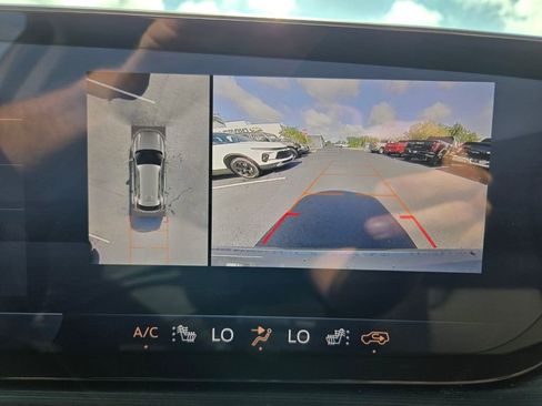 Certified 2024 Buick Envision Preferred AWD/4WD image 22