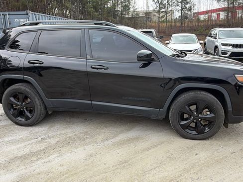 Used 2019 Jeep Cherokee Latitude Plus image 7