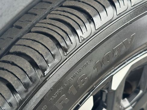 Used 2024 Kia Sorento S AWD/4WD image 11