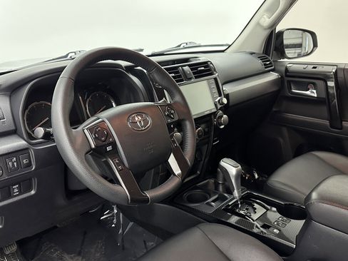 Used 2021 Toyota 4Runner TRD Off-Road Premium image 8
