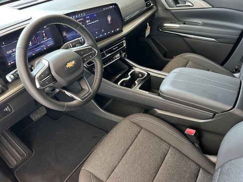 New 2026 Chevrolet Traverse LT FWD image 10