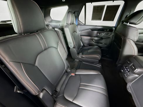 Used 2024 Honda Pilot TrailSport image 36