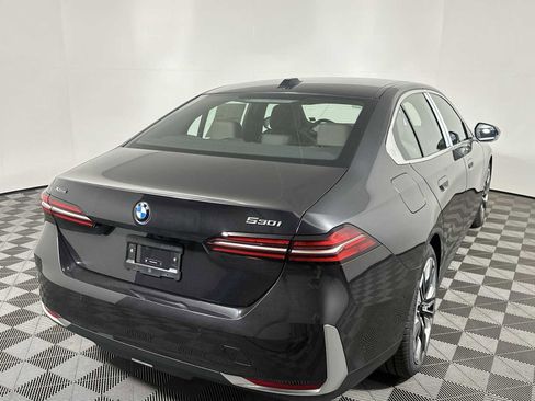New 2026 BMW 530i xDrive image 3