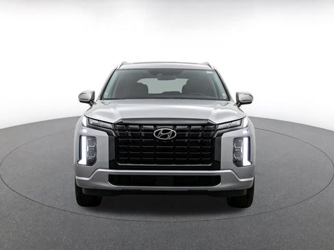 Used 2025 Hyundai Palisade SEL FWD image 2