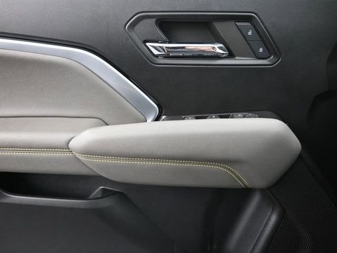 Used 2024 Chevrolet Colorado ZR2 AWD/4WD image 24
