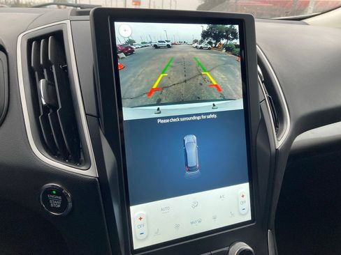 Used 2024 Ford Edge SEL image 23